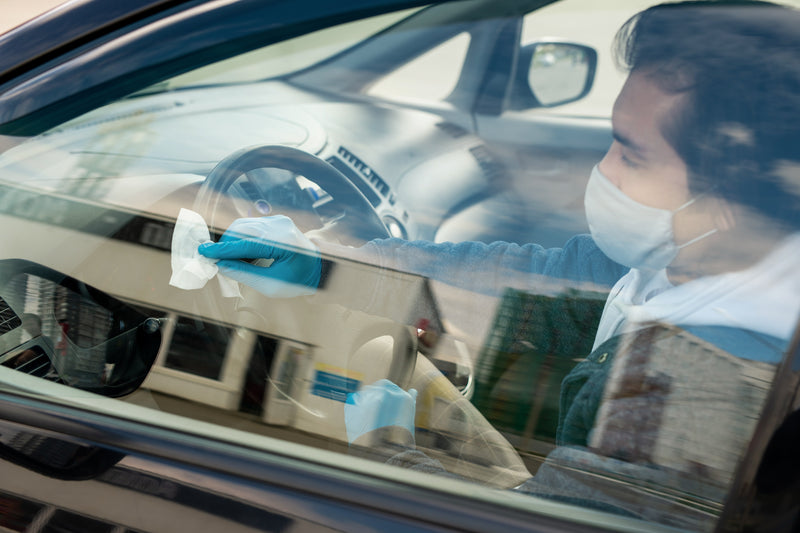 7 Best Sanitizing Wipes to Consider While Travelling